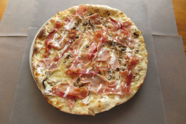 Double cream, ham,cheese, bacon, mushrooms