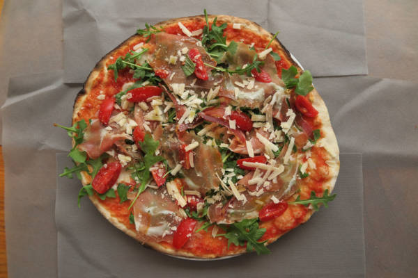 tomato, buffalo mozzarella, cherry tomatoes, rocket,parma ham, parmesan cheese