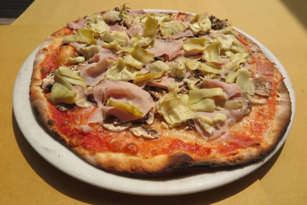 tomato, mozzarella, artichokes, ham and mushrooms