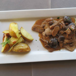 Fillet of Beef with Porcino Mushrooms with Roasted Potato